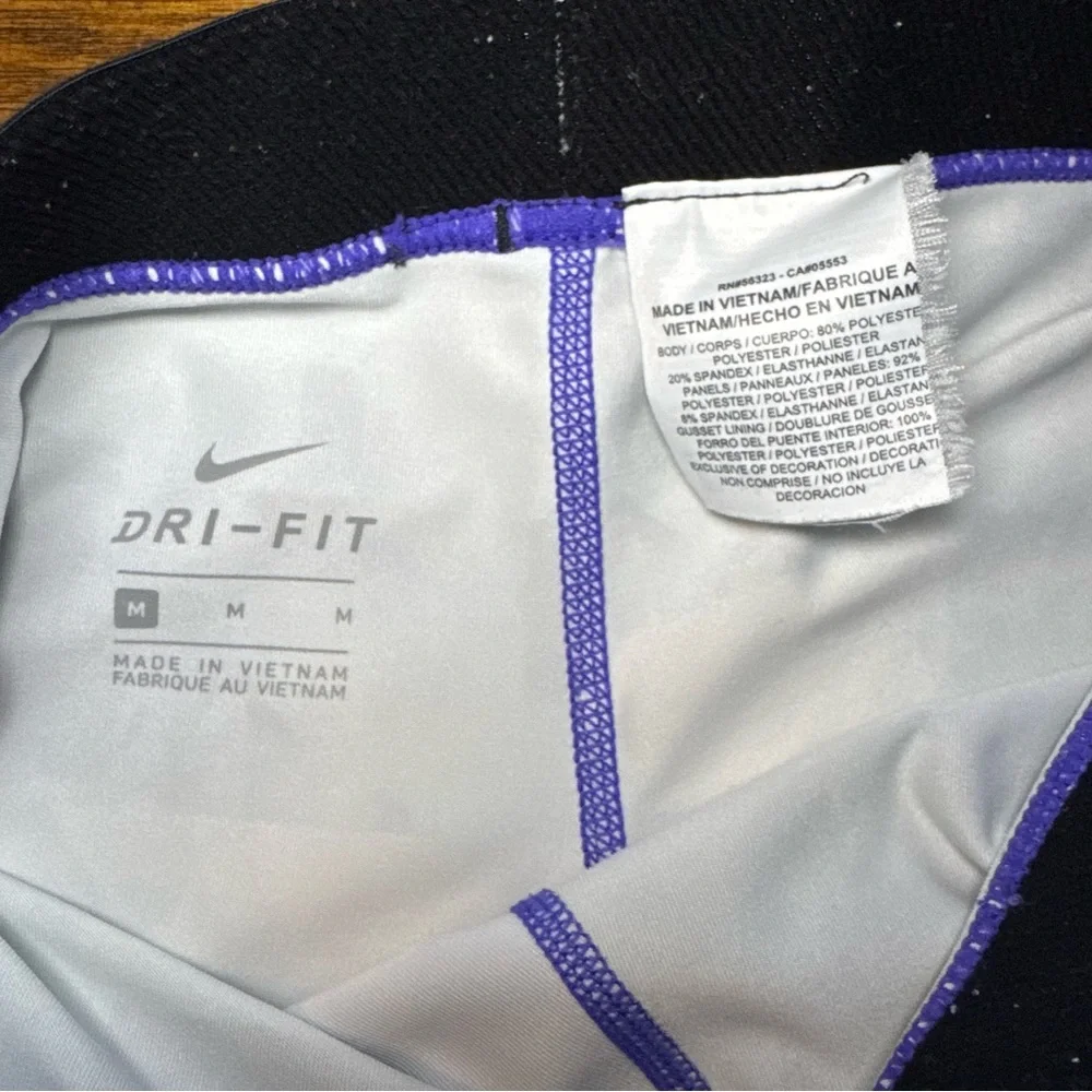 Nike Pro Youth Girls‎ Floral Jam Ankle Leggings Size Medium Purple